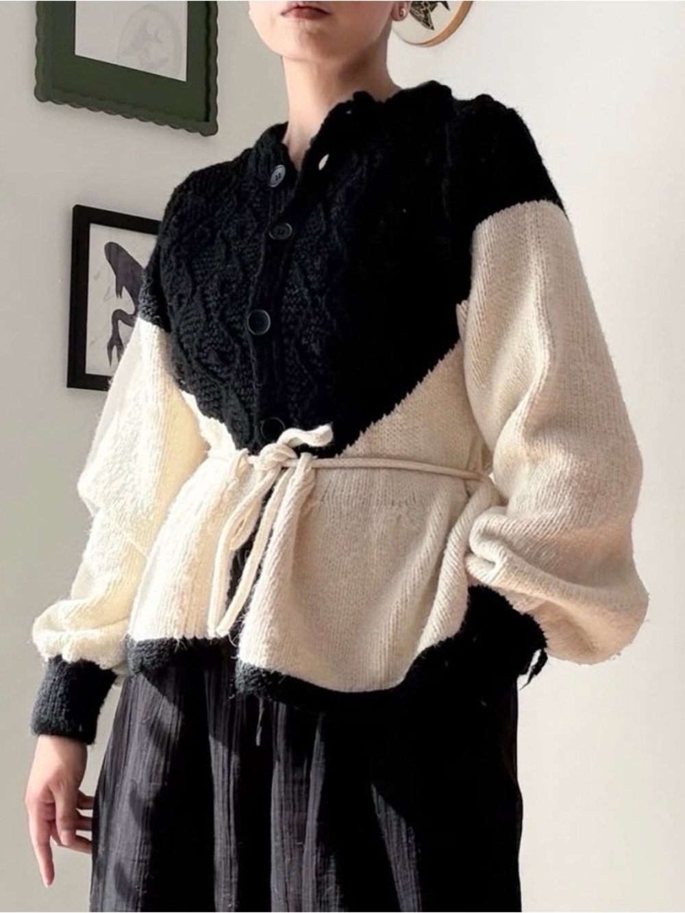 Commense Black & Cream Colorblock Tie-Waist Sweater